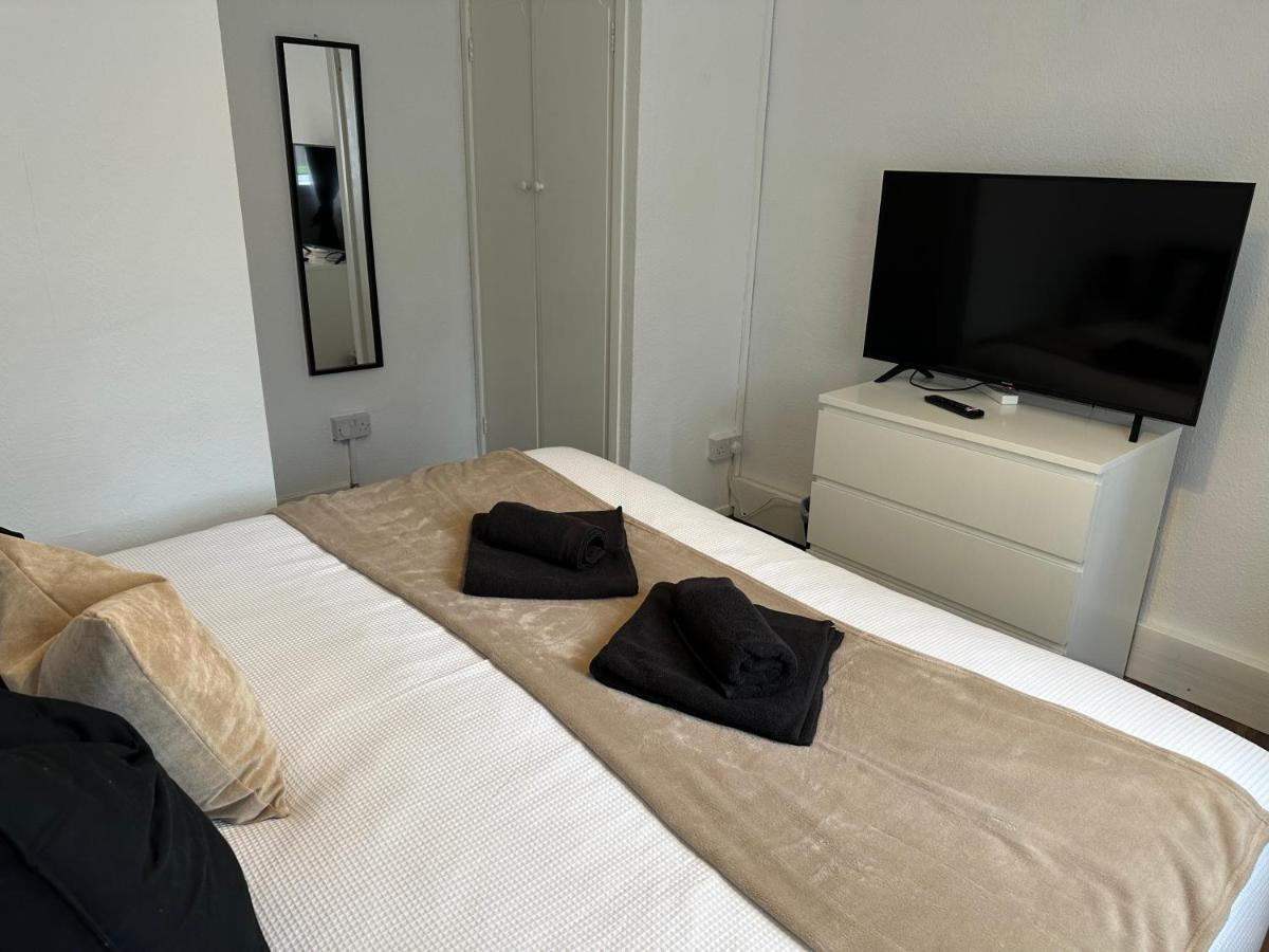 Lovely 2Bedroom 4Mins From Wimbledon Station London Exterior photo