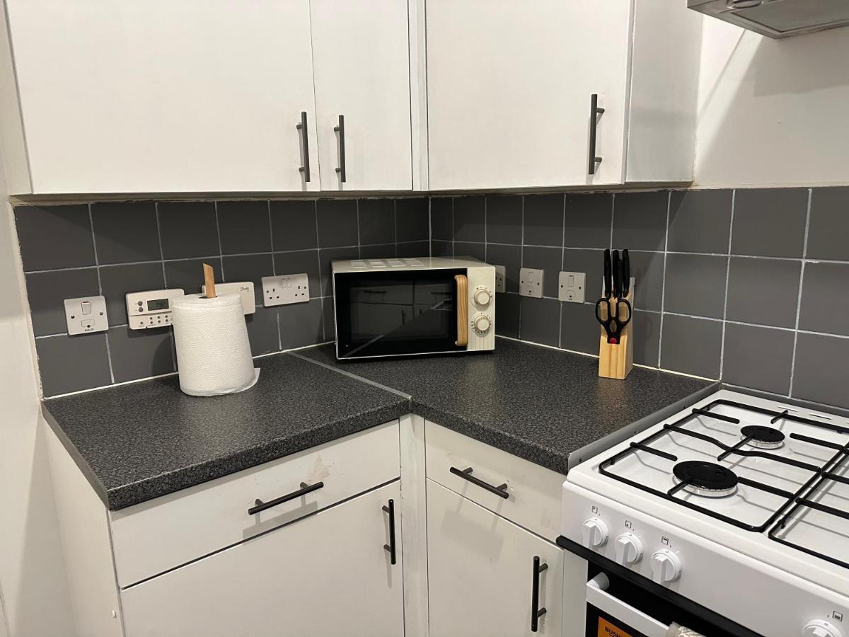 Lovely 2Bedroom 4Mins From Wimbledon Station London Exterior photo